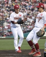 楽11―4オ（11日）　早川、今季初登板で白星