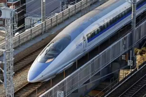 新幹線500系、来年1月に引退　JR西日本、ドクターイエローも