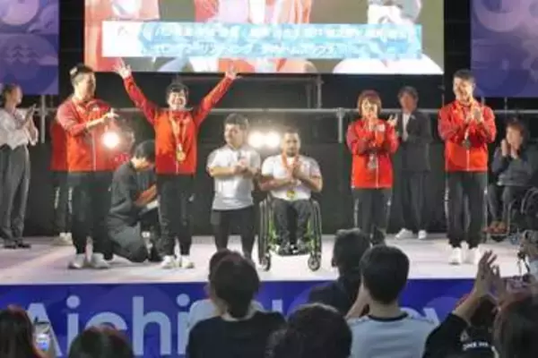 メダリスト、名古屋中心部で祝福　アジアパラ、市民らと交流行事