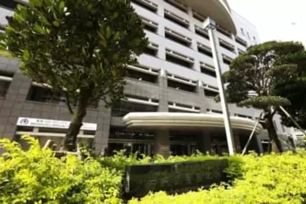 常習賭博罪で警部補を在宅起訴　沖縄県警、勤務中に