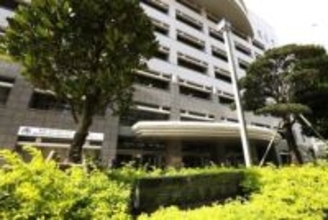 常習賭博罪で警部補を在宅起訴　沖縄県警、勤務中に