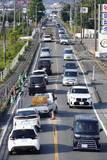 「被災地で渋滞深刻、復旧足かせに　熊本地震、各地で路面損壊」の画像1