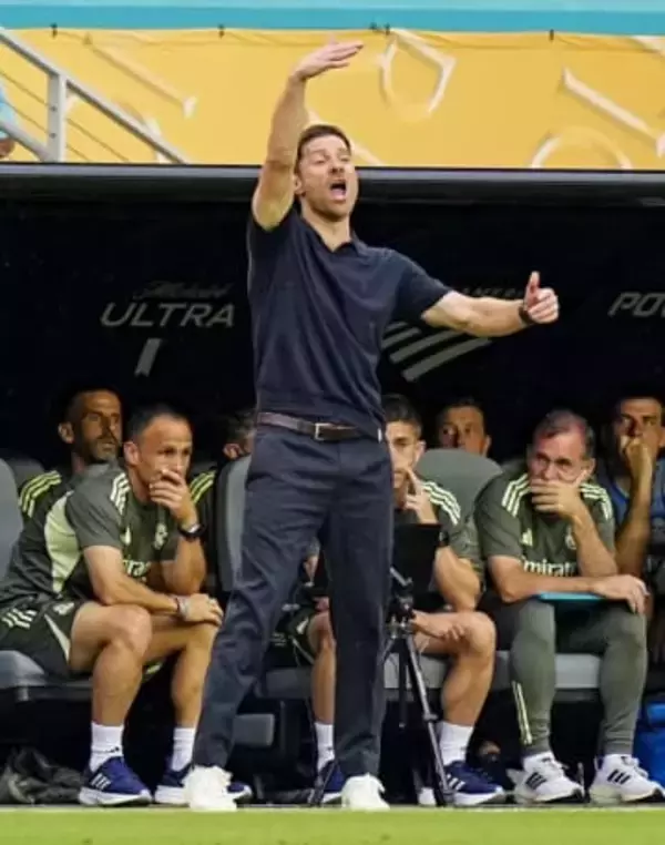 レアル・マドリードが監督解任　シャビアロンソ氏、成績不振