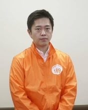 維新代表、議員定数減は「前進」　自民との協議を評価