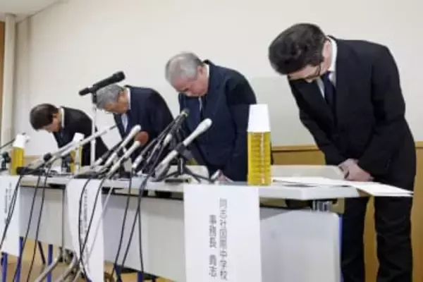 ほぼ同じ場所で相次ぎ転覆　断続的に高い波か、辺野古