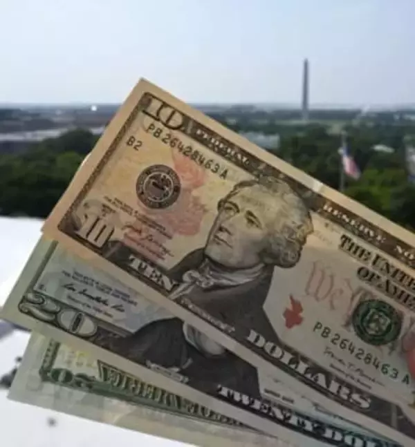 米ドル下落を問題視せず　大統領、円安誘導は批判