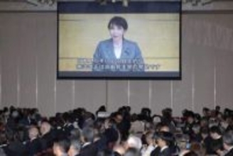 首相「憲法は時代に合わせ更新」　改憲派集会にビデオメッセージ