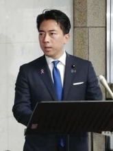 GDP比2％、補正で達成　小泉氏、防衛予算巡り