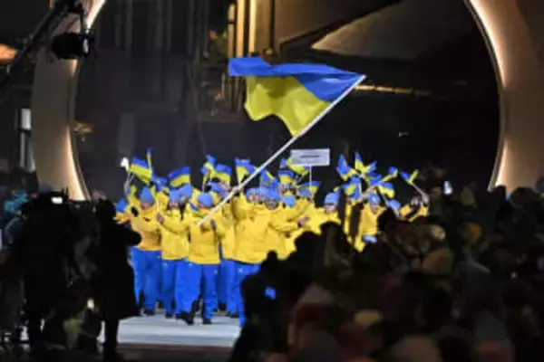 他に2選手もヘルメット禁止に　ウクライナ、「政治的」指摘で