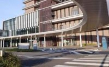 死亡男性の車、PAで2台が囲む　東名、暴行受け連れ去られたか