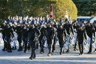 警視庁が年頭部隊出動訓練　「気迫と結束で任務遂行」