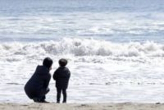 東日本大震災死者1万5901人　今も2万6000人避難生活続く