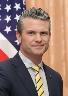 米報告書「兵士に危害も」と指摘　国防長官の民間アプリ使用