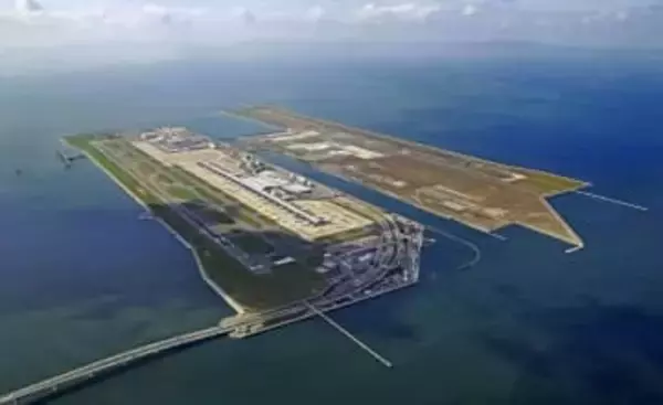 ジェットスター機緊急着陸、関空　乗客と乗員186人、けが人なし