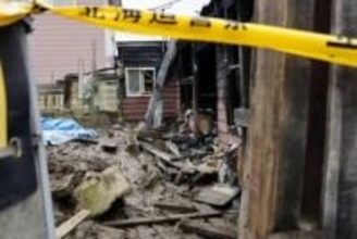 死亡の息子を書類送検　北海道・室蘭の3人死亡火災