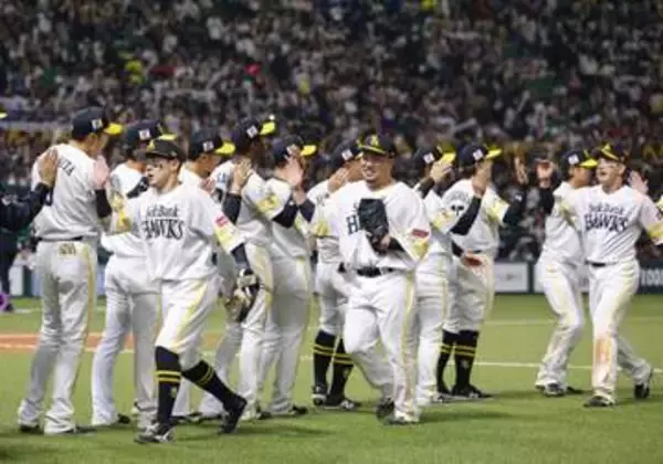プロ野球、シーズン開幕　日本一ソフトバンクが白星発進