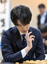 藤井聡太六冠、王座挑戦逃す　年内の七冠復帰なくなる