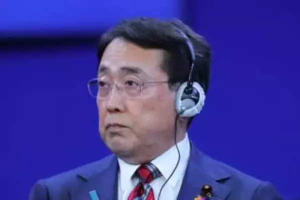 財務相、日本財政は「持続可能」　ダボス会議で懸念に反論