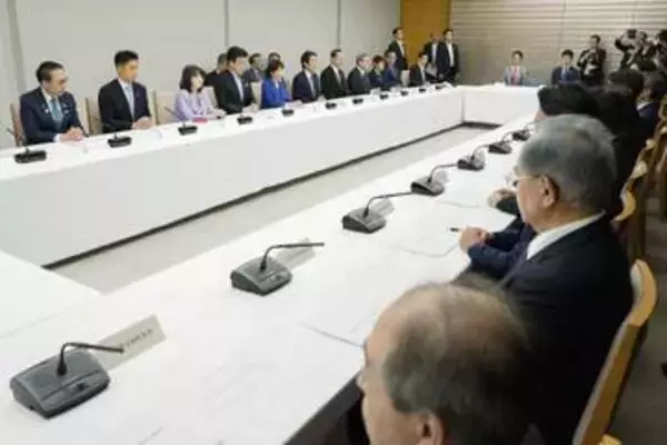9月景気も緩やかに回復　政府判断、生産引き上げ