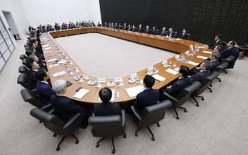 日銀、全9地域の景気判断を維持　日中関係悪化で先行き懸念も