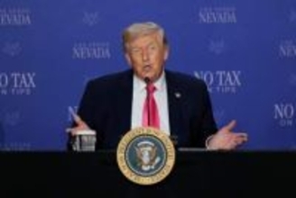 ガソリン価格不満に減税策を誇示　トランプ氏、チップ課税撤廃も