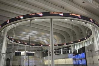 東証、午前終値5万9304円　中東情勢不透明、原油高が重荷