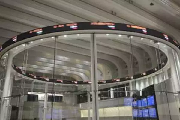 東証、午前終値5万9304円　中東情勢不透明、原油高が重荷