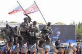 「北朝鮮で派兵記念館が完工　正恩氏、ロシア国防相ら血盟誇示」の画像1