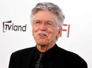 トム・スケリットさん死去　米俳優、「トップガン」で軍教官