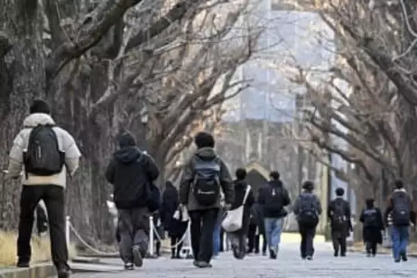 「情報1」難化、物理は過去最低　大学入学共通テスト中間集計