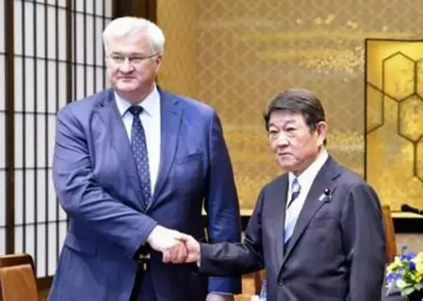 茂木氏、対ロシア制裁の継続表明　ウクライナ外相と会談