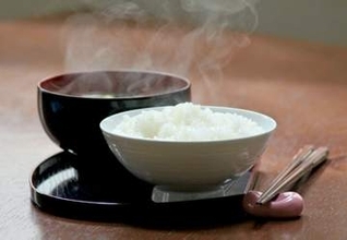 農水省「コメ離れ見いだし難い」　国産需要動向分析、外国産増加か