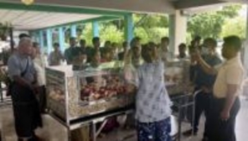 「遺骨への執着を手放しなさい」　東南アジア、埋葬せずにお見送り