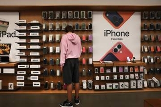 アップル純利益27％増　主力iPhone販売好調