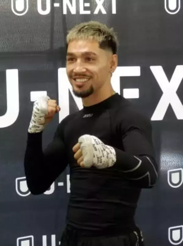 WBOフライ級王者が練習公開　17日に桑原拓と対戦