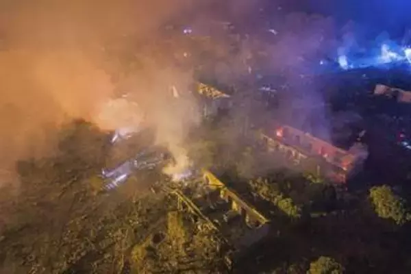 花火事故、2月に規定違反で罰金　中国で死者26人、61人負傷