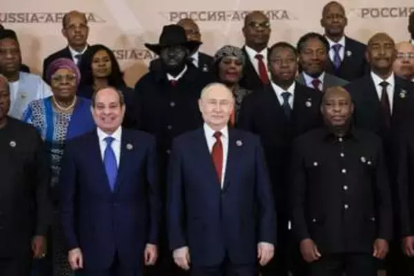 ロシアがアフリカ支援を強化　モスクワ首脳会議で「同盟」強調