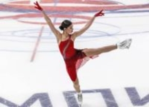 女子は18歳ペトロシャンがV3　フィギュアのロシア選手権