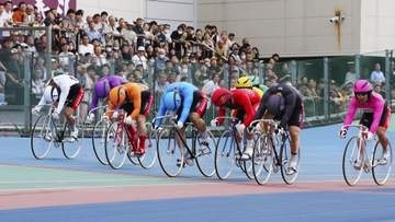 深谷、犬伏らが決勝進出　競輪の共同通信社杯