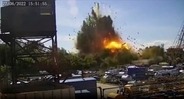 ミサイル着弾の動画を公開　死者20人「テロ」と非難