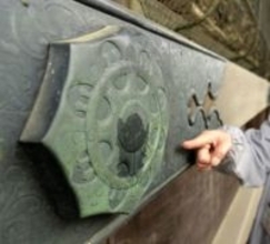 神社に油、米在住男性引き渡しも　連邦高裁で訴訟大詰めと報道