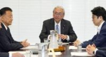 緊急条項のたたき台提示　衆院法制局、憲法審に