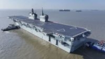 中国の新型揚陸艦が試験航行　台湾統一にらみ海軍力増強