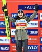 丸山希が開幕3連勝　W杯ジャンプ女子第3戦