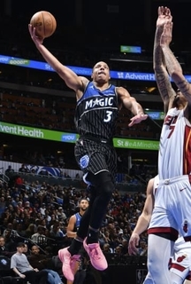 マジック、ニックスが4強　NBAカップ