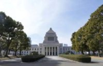 施行から79年、憲法岐路に　首相、来年の改正発議を視野