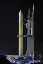 H3ロケット、発射地点へ　「みちびき」17日に打ち上げ