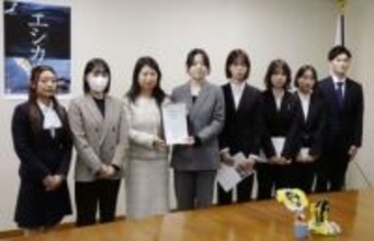 「エシカル消費」推進を提言　徳島の学生グループ、消費者庁に