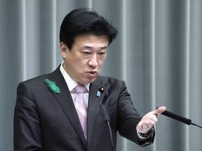 普天間返還条件言及避ける　官房長官、新道路整備巡り