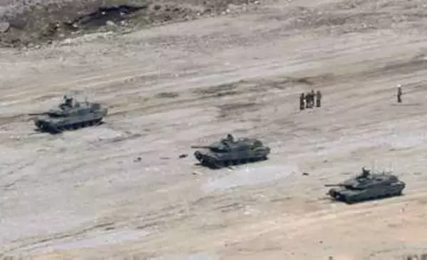 陸自、戦車事故で葬送式　防衛相参列、大分の駐屯地